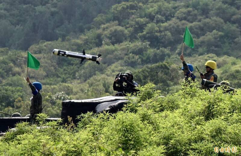 接裝Altius-600M攻擊型無人機  梅復興：好用但「這一點」不夠強