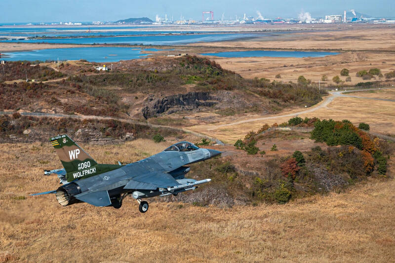 位處第一島鏈要地 駐韓美軍部署第2支F-16「超級中隊」組戰機洪流