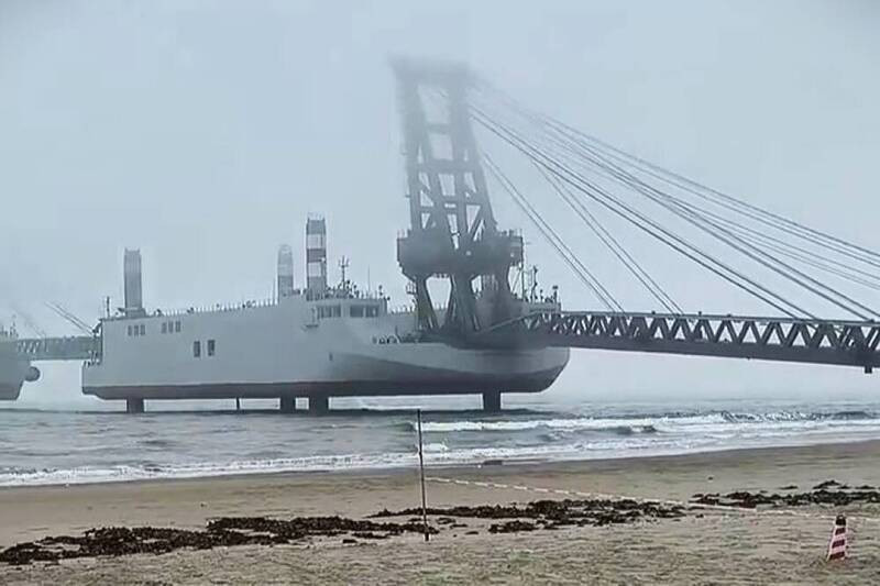 外媒模擬攻台三階段 中共「移動碼頭」新戰術意圖繞過港口搶灘