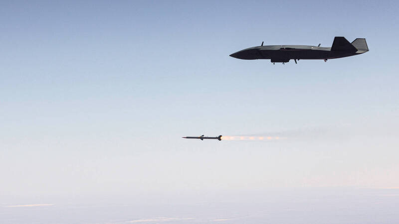 【有片】對尬土國「紅蘋果」 MQ-28無人機首射AIM-120飛彈擊落靶機
