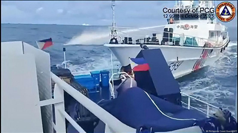 差點撞上！中國海警夜襲菲艦僅距32公尺 險觸發美菲防禦條約