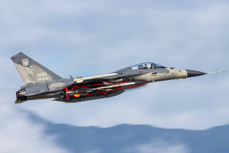 「雄鷙專案」昨首次驗證射擊  IDF戰機發射空射雄三反艦飛彈測試彈