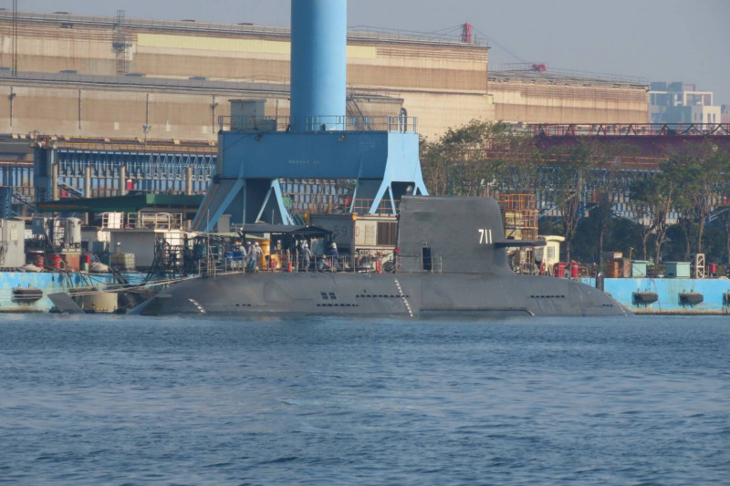 獨家》潛艦海鯤號最新影像曝光  潛航測試前甲板多了「這條」