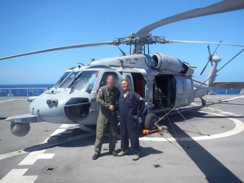 美台退役軍官聯手打造「非紅」機器狗戰隊  他還曾登上共軍軍艦！