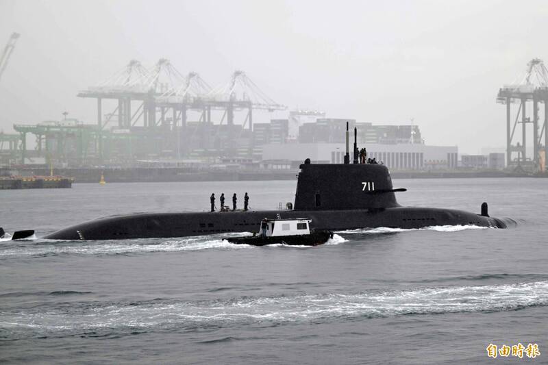 美潛艦魚雷轟沉伊朗軍艦秀伏擊威力！我國海鯤號深水潛航測試在即