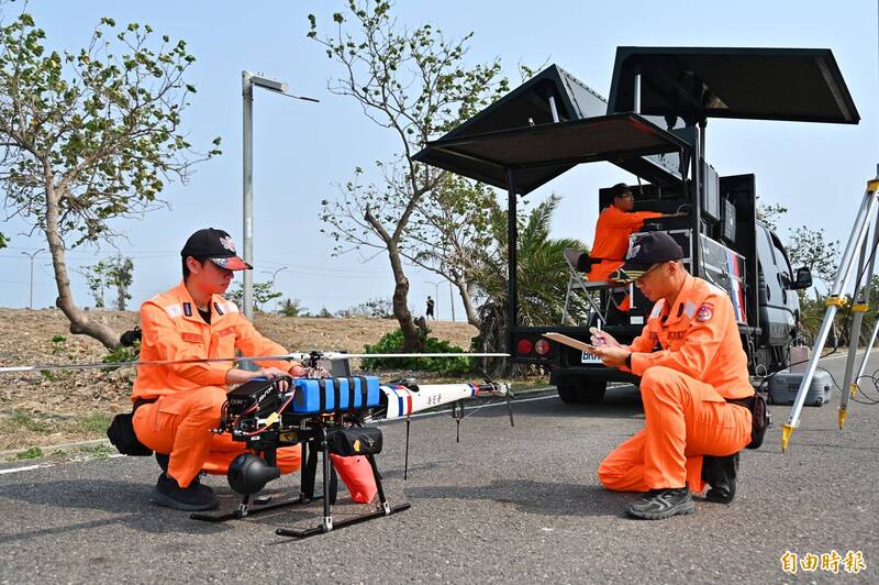 直擊海巡快速執法！臨時陣地10分鐘內開設 放飛無人機蒐錄