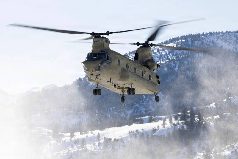 出道即巔峰 美CH-47F直升機無人自動起降測試今年才開始馬上就成功