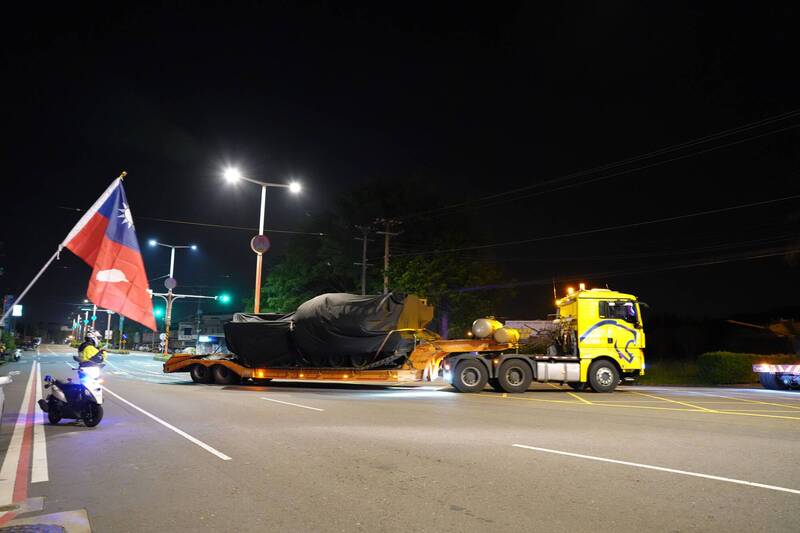 108輛到齊！陸軍最後一批28輛M1A2T戰車運抵台灣 年底前成軍有望