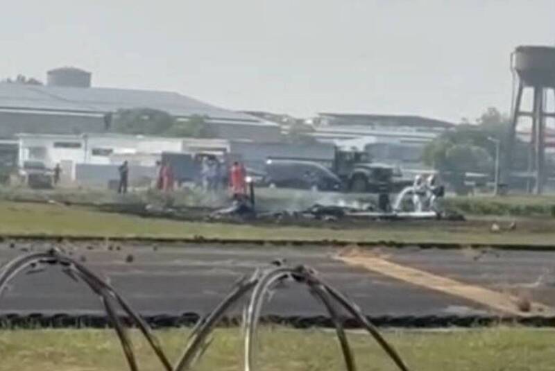 T-34初教機墜毀 2主任檢察官現場勘驗確認死者身分