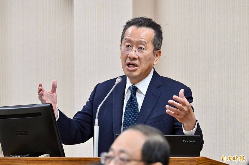 賴總統點將》從抗衡者變國防掌舵手  顧立雄靠「溫柔變革」翻轉軍隊