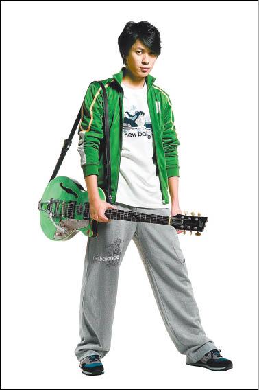 【流行消費】運動服打歌手牌  新材質吸濕排汗