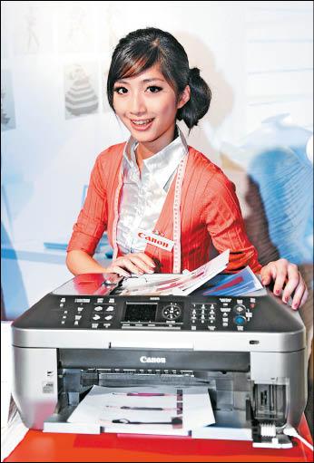 【流行消費】Canon 11合1事務機 低價搶攻SOHO市場