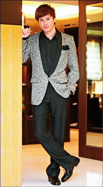 李聖傑戴墨鏡爆High 要價22萬超講究