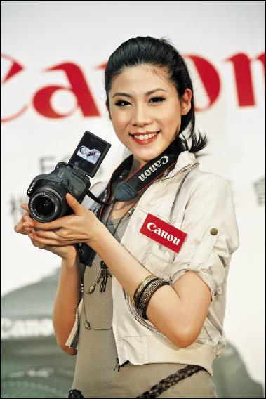 【流行消費】數位單眼成新寵    去年全球成長27％