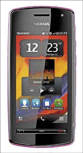 【流行消費】〈香港直擊〉 諾基亞新Symbian Belle智慧機 搶攻中高階市場