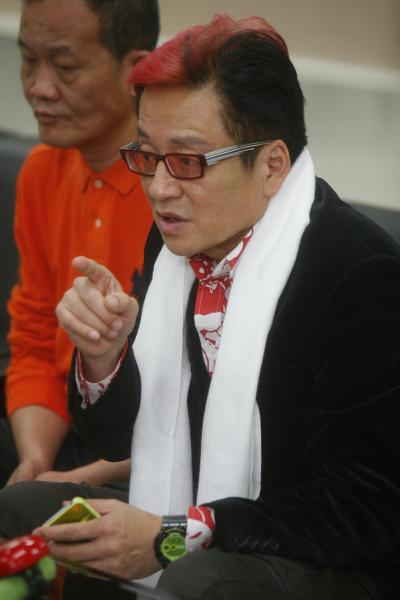 金友莊臉書傳情？高凌風：眼鏡張爆的料