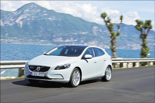 【流行消費】〈活力 小型掀背〉 Volvo V40 義大利Verona試駕