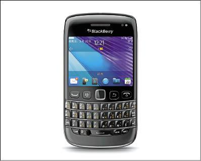 【流行消費】瘦身新款黑莓機 平價易入手