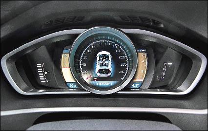 【流行消費】【新世代北歐時尚小型掀背車】 Volvo V40 T4試駕
