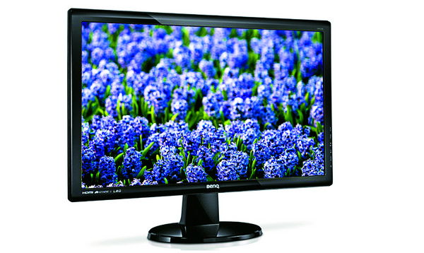 【流行消費】〈採購情報〉 22型電腦螢幕 不用4千元 規格比去年高