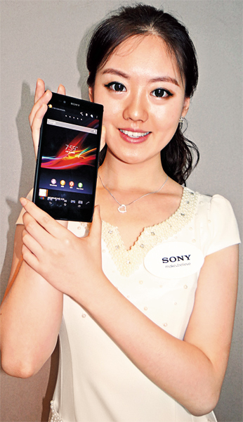 【流行消費】Sony全球最大手機 首創鉛筆當觸控筆