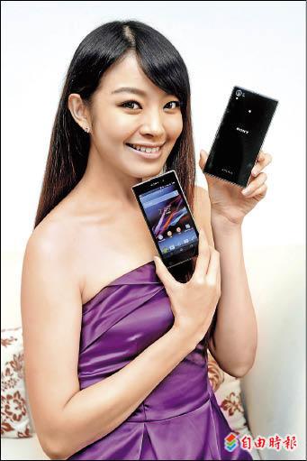 【流行消費】柏林電子展 機王之戰搭載廣角鏡頭 Sony頂級防水智機 Xperia Z1高超攝技