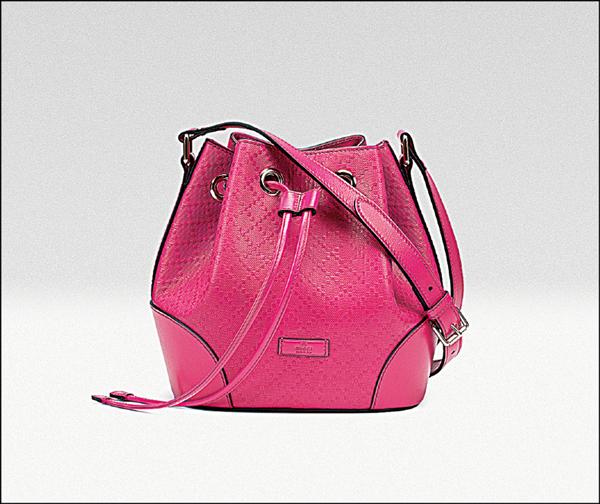 【流行消費】陳庭妮高以翔時尚咖 血拚Gucci 妮妮相中蟒蛇鞋 帥哥大讚男士專門店