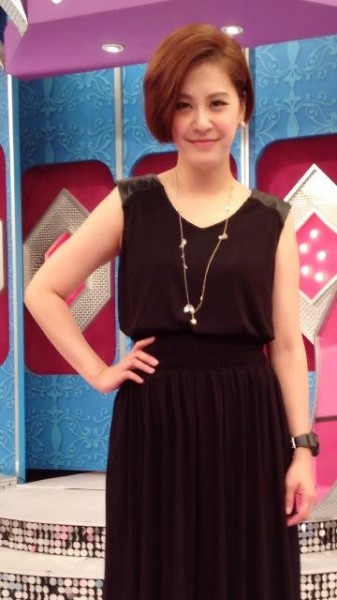 生理期跳河 黃小柔卵巢化膿險切除