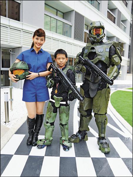 王樂妍陪玩 喜願兒眼睛發亮