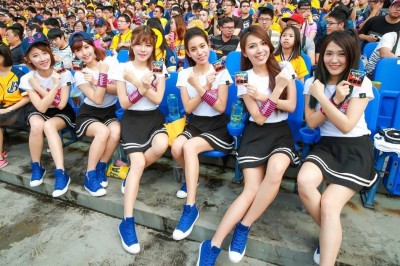 520最強啦啦隊！「神力女超人」加持中信兄弟