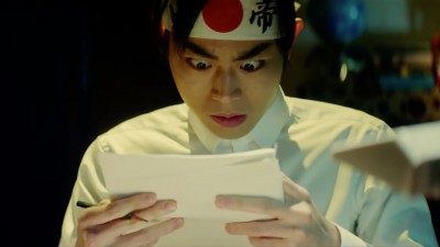 男星裸體太鼓秀好養眼 只穿丁字褲險走光