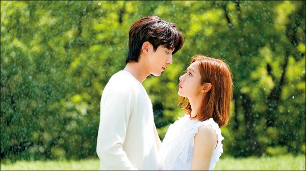 【流行消費】暑假(追劇)再創高峰 線上影音)搶新客 促銷大亂鬥