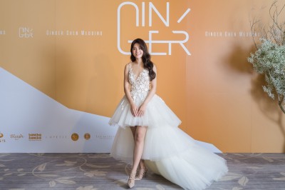 小蠻首穿婚紗 不想婚想懷孕