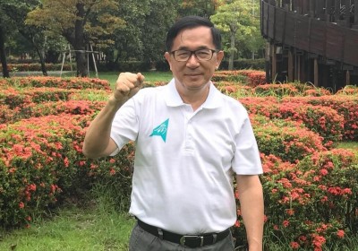 （影音）阿扁手又抖了？自PO模仿韓團跳舞影片