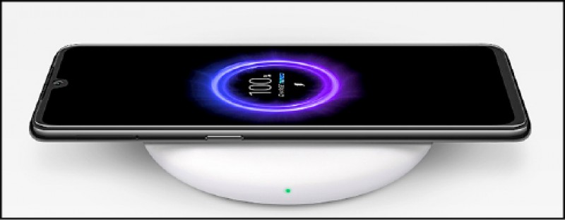 【流行消費】〈2019你要知道的8大手機趨勢〉上半年非蘋新旗艦大戰 3月開打