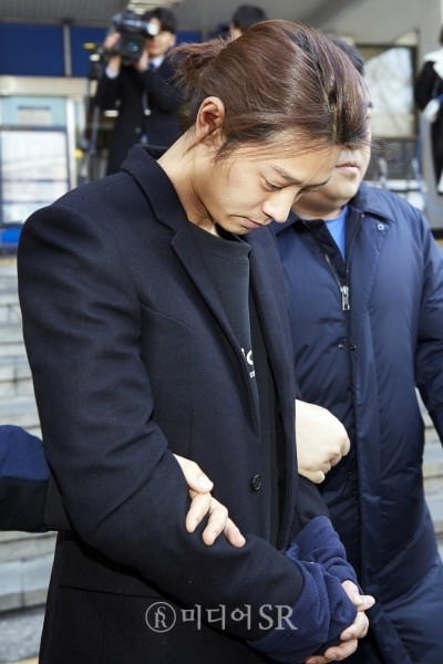 鄭俊英認罪認假的? 「湮滅證據小動作」被抓包 鄭俊英認罪認假的? 「湮滅證據小動作」被抓包