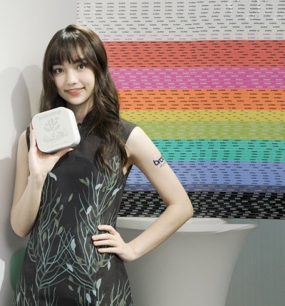 不是Hello Kitty控也會被吸引！聯名標籤機 全白凱蒂貓超低調