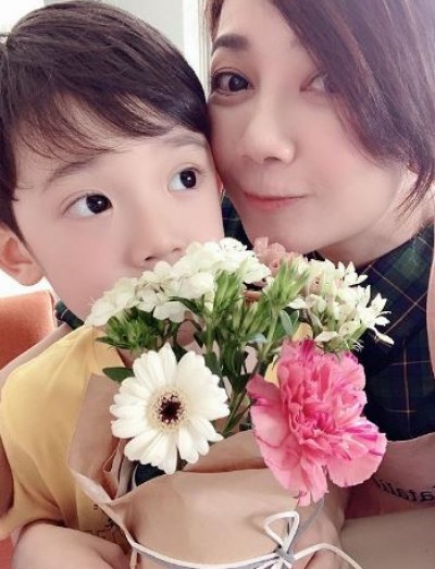 梁靜茹4歲兒罕見曝光 超Q模樣萌翻網友