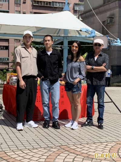 禾浩辰飄出「濃濃基情」 丁寧擁3子練就一身膽