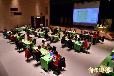 榮三盃》決賽登場!48位好手瞄準棋王寶座 榮三盃》決賽登場!48位好手瞄準棋王寶座