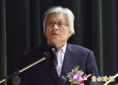 文學獎》新詩獎決審委員 李敏勇 文學獎》新詩獎決審委員 李敏勇