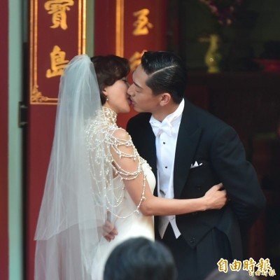 林志玲為何高調出嫁?背後原因令人心疼… 林志玲為何高調出嫁?背後原因令人心疼…