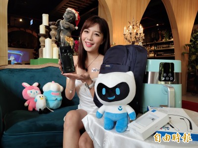 全台首家vivo體驗店插旗高雄夢時代 買旗艦機送氣炸鍋