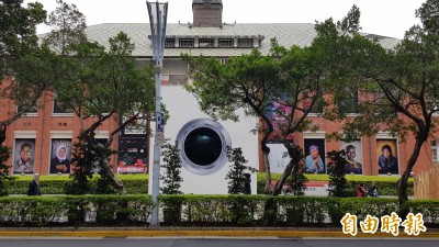 慰安婦像來台引日人不滿 當代館:期望藉展覽開啟對話 慰安婦像來台引日人不滿 當代館:期望藉展覽開啟對話