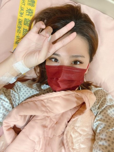 小禎送急診「晚一天就完蛋」 開刀滿滿膽結石 小禎送急診「晚一天就完蛋」 開刀滿滿膽結石