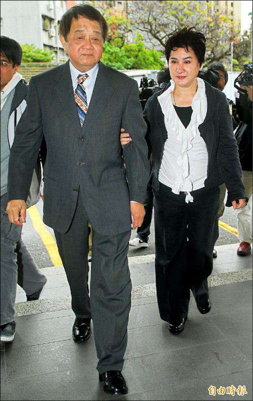 楊麗花上訴遭駁 法院確認洪文棟有私生子