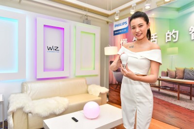 過年免花大錢裝潢 飛利浦WiFi智能燈泡一秒轉換居家氣氛