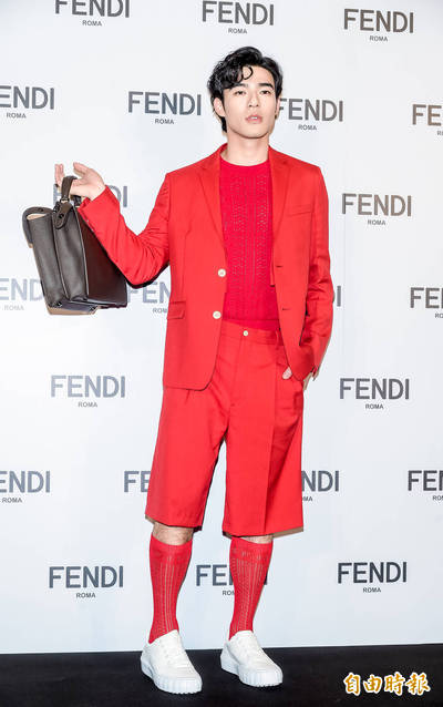 國民男友遇上小金城武 男神同台比誰「紅」