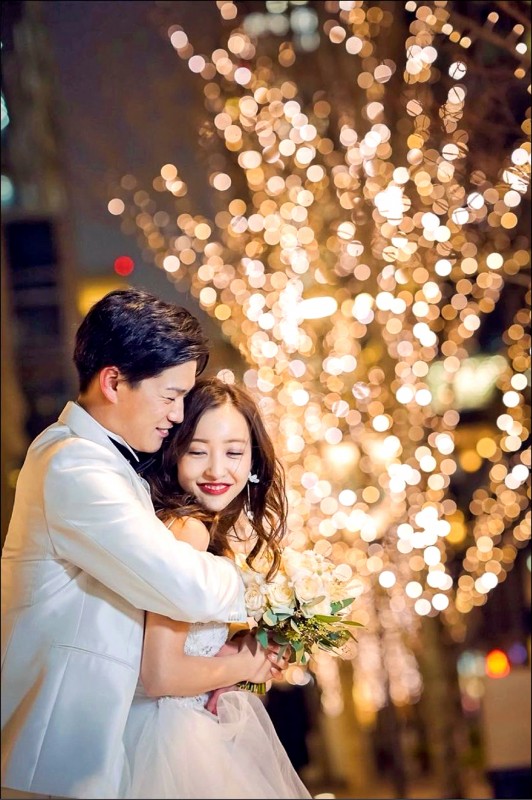 孕媽板野友美曬婚紗照 自爆去年結婚