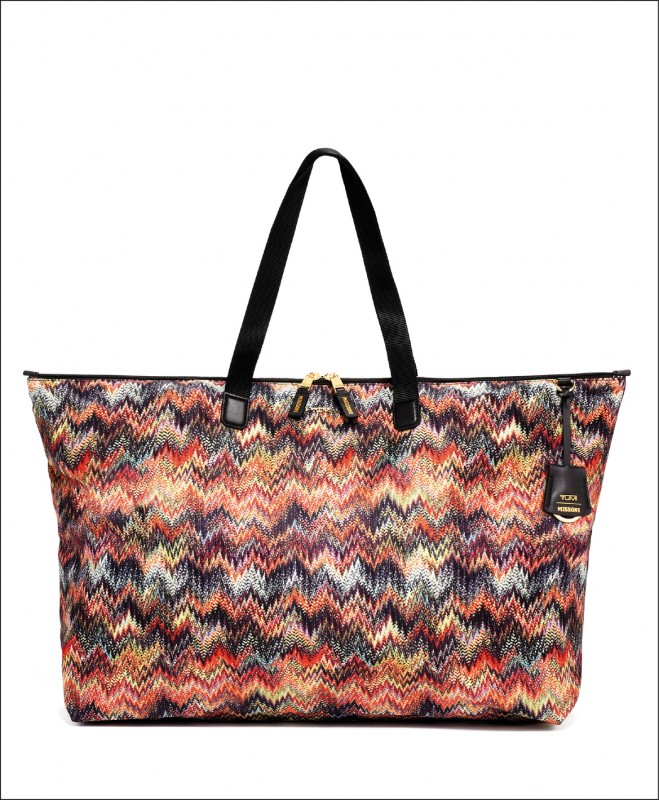 【消費快遞】針織衫旅行箱 趣味視覺效果